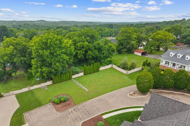 705 Halcyon Way, Columbia, TN 38401