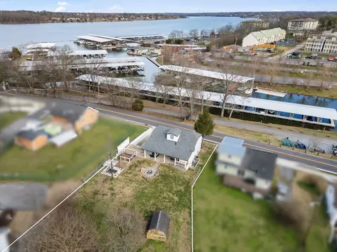 1804 Riverside Rd, Old Hickory, TN 37138