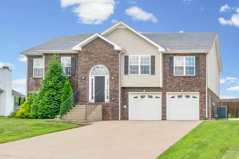 2774 Cascade Dr, Clarksville, TN 37042