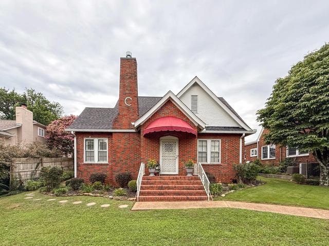 643 E Crest Rd, Chattanooga, TN 37404