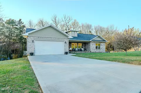 1811 Ally Ln, Sevierville, TN 37876
