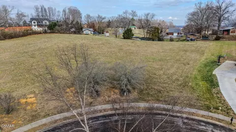 22 Park Place Ave, Sevierville, TN 37862
