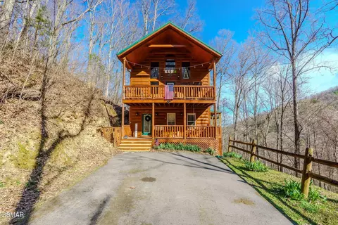 3538 Wolf Way, Sevierville, TN 37862