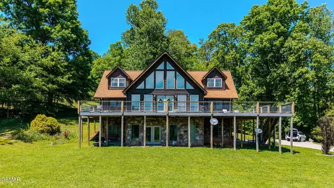 9703 Heiskell Rd, Heiskell, TN 37754