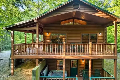 3828 Saddle Brook Way, Sevierville, TN 37862