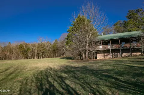 3624 Katy Hollar Rd, Sevierville, TN 37862