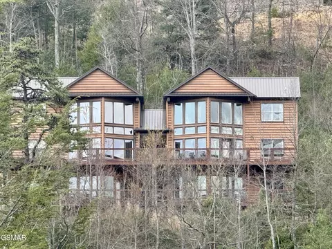 4228 Wears Valley Rd UNIT 181, Sevierville, TN 37862