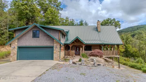 4160 Green Corner Rd, Hartford, TN 37753
