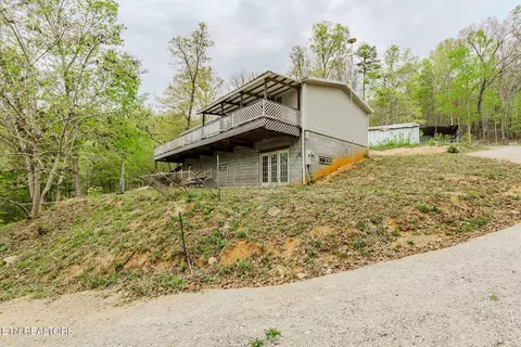 349 S Marlowe Ln, Speedwell, TN 37870