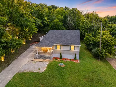 1116 Hitt Ln, Goodlettsville, TN 37072