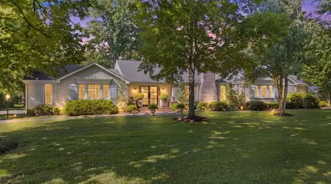 1018 Gateway Ln, Nashville, TN 37220