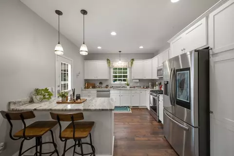 Kitchen - 1107 Glendale Dr, Dickson, TN 37055 photo 1 of 4