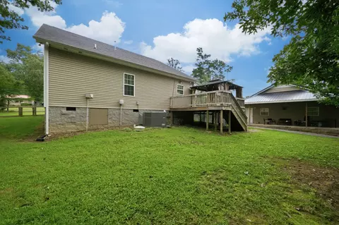 Exterior - 1107 Glendale Dr, Dickson, TN 37055 photo 6 of 9