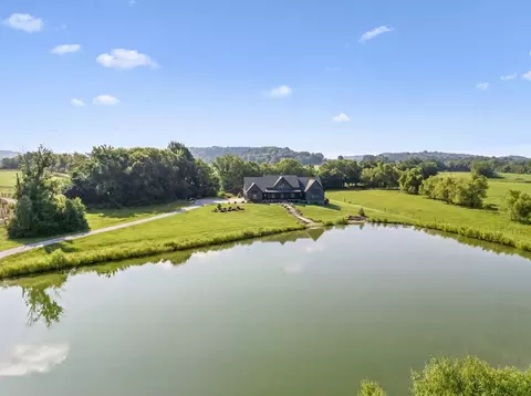 1234 Polk Ln, Columbia, TN 38401