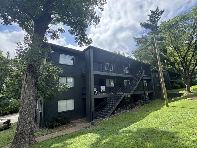 550 Harding Pl #F110, Nashville, TN 37211