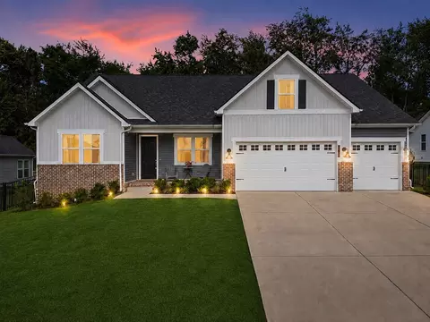 3020 Fernwood Ln, Columbia, TN 38401