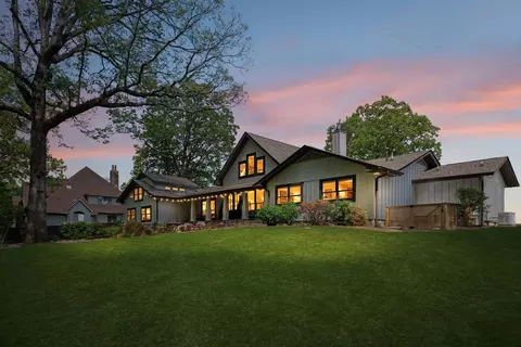 4504 Chestnut Ave, Signal Mountain, TN 37377