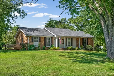 1776 Auburn Dr, Clarksville, TN 37043