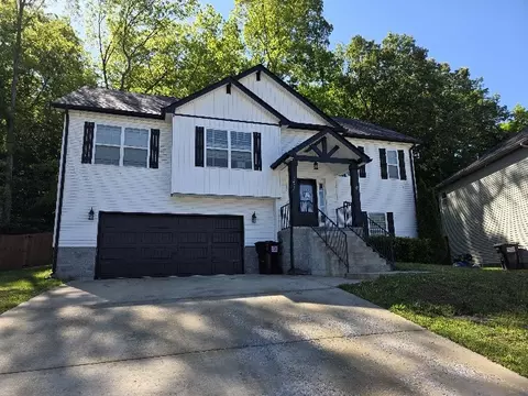1656 Rains Rd, Clarksville, TN 37042