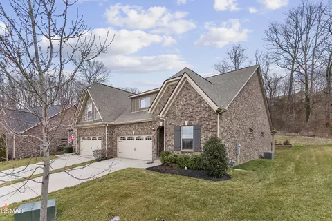 2512 Sugarberry Rd, Knoxville, TN 37932