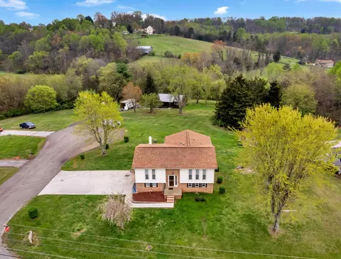 1107 Plum Ct, Talbott, TN 37877 photo 3