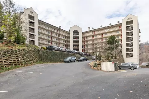 102 Baskins Creek Byp #403, Gatlinburg, TN 37738