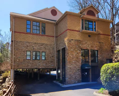 215 Ski Mountain Rd, Gatlinburg, TN 37738