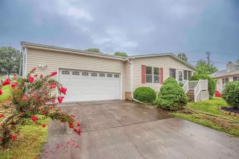 1214 Santa Anita Way, Sevierville, TN 37876
