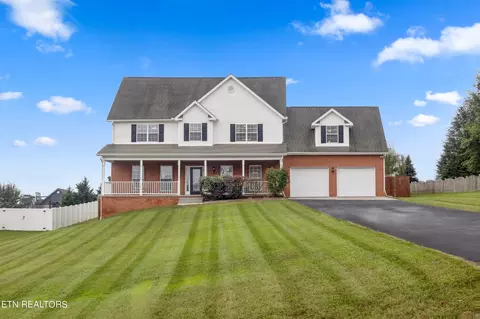 405 Lorne Ln, Blaine, TN 37709