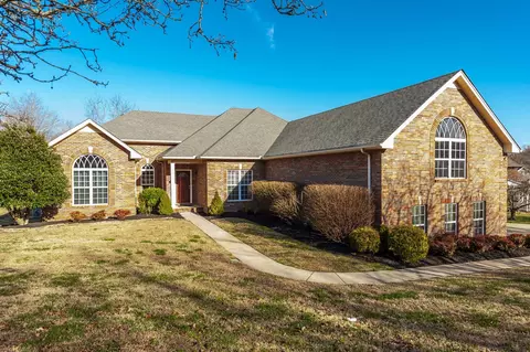 1006 Stafford Ct, Hendersonville, TN 37075