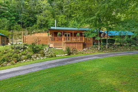 229 Smokey Run Rd, Tellico Plains, TN 37385