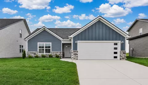 2721 Brewster Dr, Clarksville, TN 37042