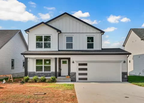 2804 Brewster Dr, Clarksville, TN 37042
