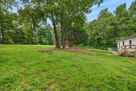 Exterior - 155 Earls Rd, Dover, TN 37058 photo 10 of 11