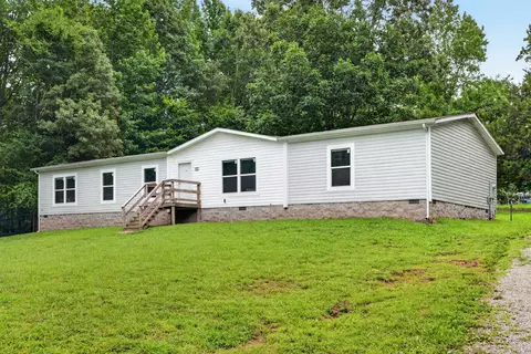 Exterior - 155 Earls Rd, Dover, TN 37058 photo 5 of 11