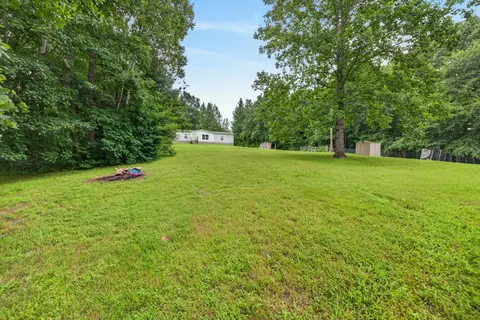 Exterior - 155 Earls Rd, Dover, TN 37058 photo 3 of 11