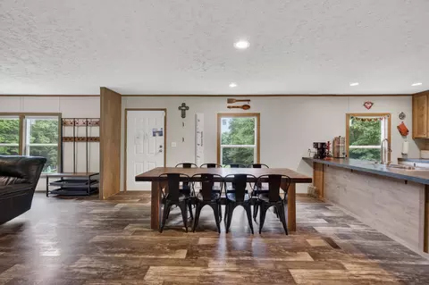 Dining - 155 Earls Rd, Dover, TN 37058 photo 2 of 2