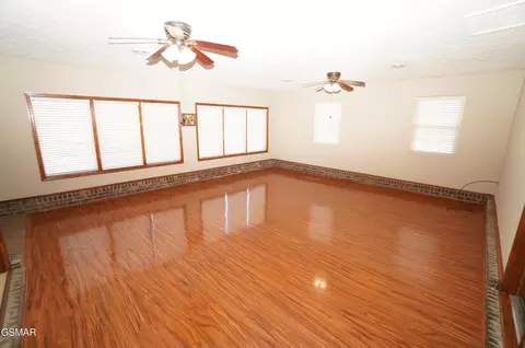 483 Shaver Dr, Talbott, TN 37877 photo 9