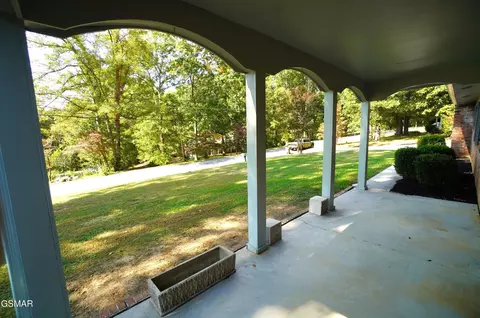 564 Whippoorwill Dr, Talbott, TN 37877 photo 2