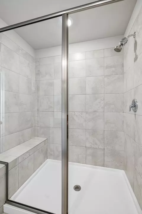 Bath - 280 Casper Dr, Spring Hill, TN 37174 photo 3 of 6