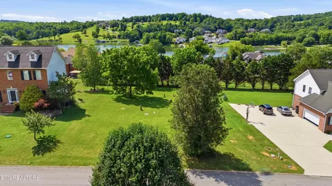 146 Hartford Village Way, Kingston, TN 37763