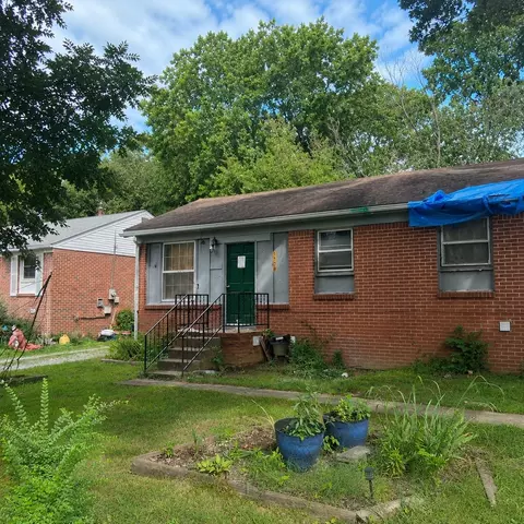1108 E Moore St, Tullahoma, TN 37388