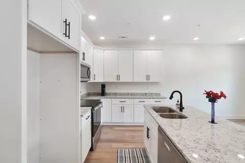 Kitchen - 336 Legends Cir, Baxter, TN 38544 photo 6 of 6