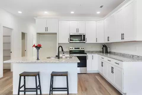 Kitchen - 336 Legends Cir, Baxter, TN 38544 photo 1 of 6