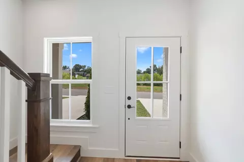 Entry Way - 336 Legends Cir, Baxter, TN 38544 photo 2 of 12
