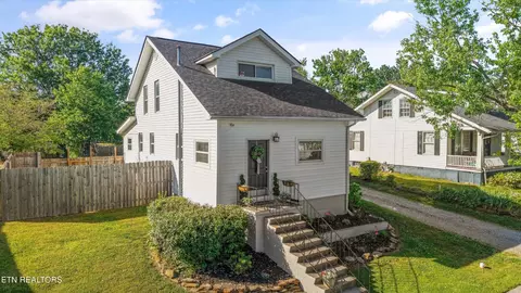 266 W Lincoln Rd, Alcoa, TN 37701