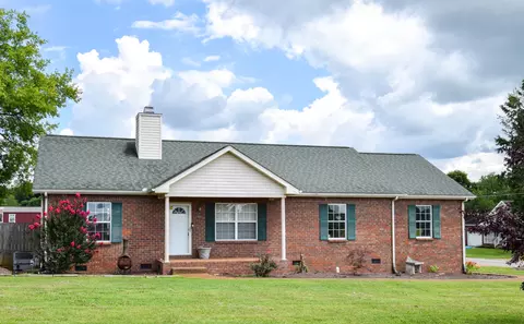100 Megann Dr, Portland, TN 37148