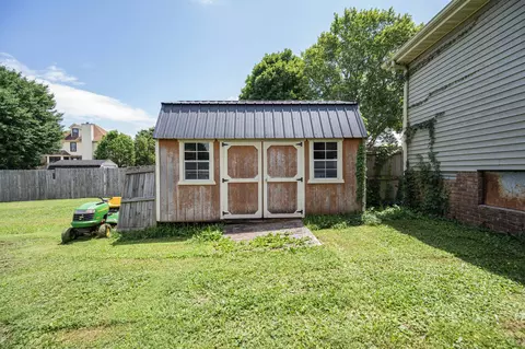 Exterior - 1306 Cason Trl, Murfreesboro, TN 37128 photo 8 of 11