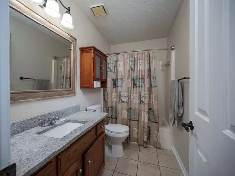 Bath - 1306 Cason Trl, Murfreesboro, TN 37128 photo 2 of 2