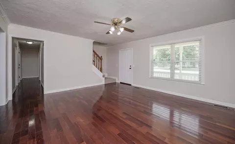 Living - 1306 Cason Trl, Murfreesboro, TN 37128 photo 4 of 5